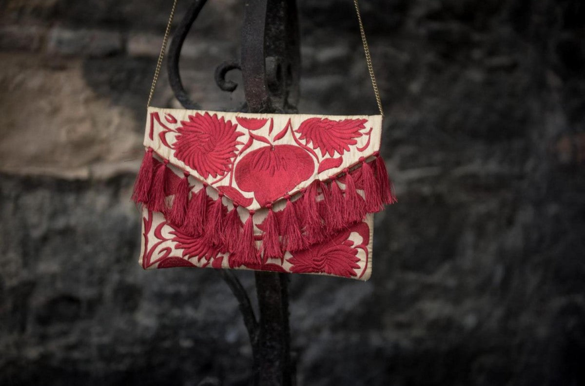 BOLSO MANTÓN ROJO