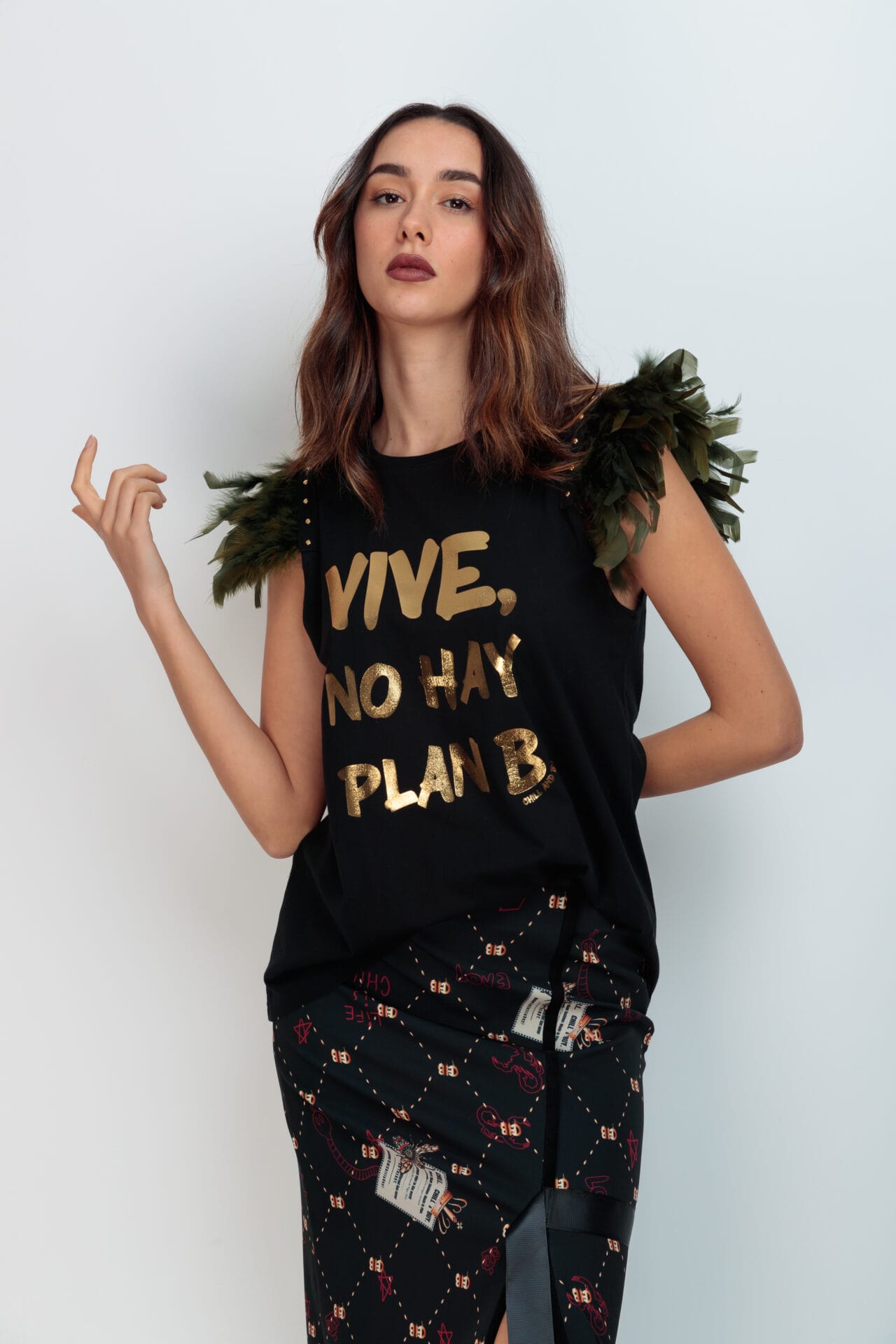 CAMISETA PLUMAS VERDES PLAN B